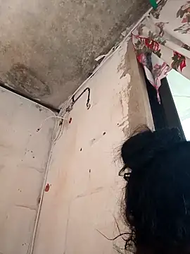 Snapshot of Giselabrunette25 chatting on December 21, 2:30 pm Giselabrunette25 online show from December 21, 2:30 pm