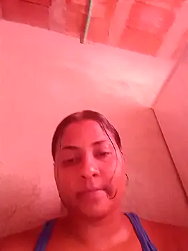 Snapshot of Giselabrunette25 chatting on February 14, 2:39 pm Giselabrunette25 online show from February 14, 2:39 pm