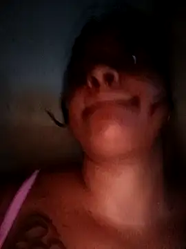 Snapshot of Giselabrunette25 chatting on January 17, 1:09 am Giselabrunette25 online show from January 17, 1:09 am