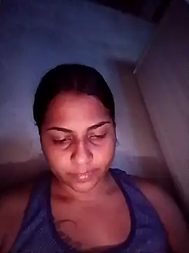 Snapshot of Giselabrunette25 chatting on February 21, 12:34 am Giselabrunette25 online show from February 21, 12:34 am