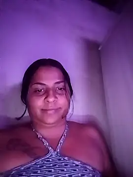 Snapshot of Giselabrunette25 chatting on February 2, 1:48 am Giselabrunette25 online show from February 2, 1:48 am