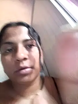 Snapshot of Giselabrunette25 chatting on March 1, 9:59 pm Giselabrunette25 online show from March 1, 9:59 pm