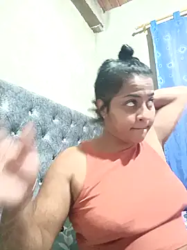 Snapshot of Giselabrunette25 chatting on February 11, 9:20 am Giselabrunette25 online show from February 11, 9:20 am