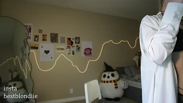 bestblonde online show from March 22, 7:53 pm