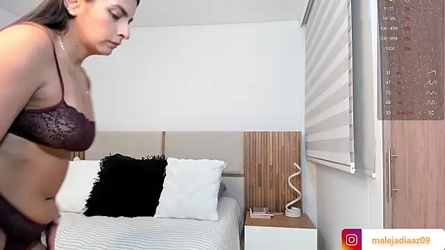 MalejaDiaz  online show from March 20, 5:25 pm