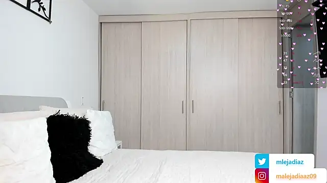 Snapshot of MalejaDiaz_ chatting on March 20, 9:56 pm MalejaDiaz online show from March 20, 9:56 pm