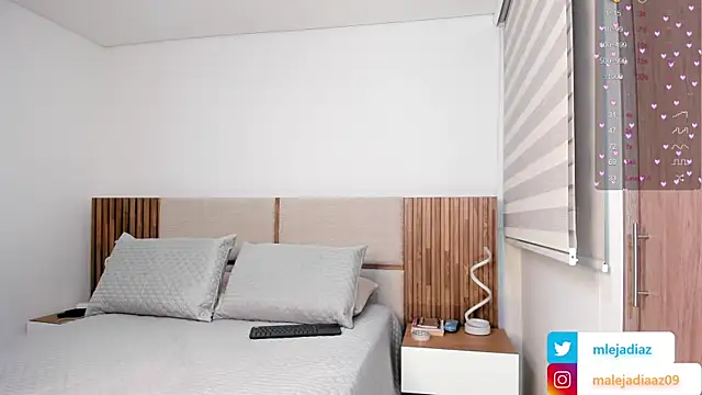 MalejaDiaz  online show from October 21, 8:41 pm