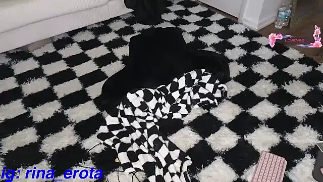 yummyrina online show from January 10, 3:29 pm