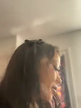 yummyrina online show from May 16, 4:39 pm