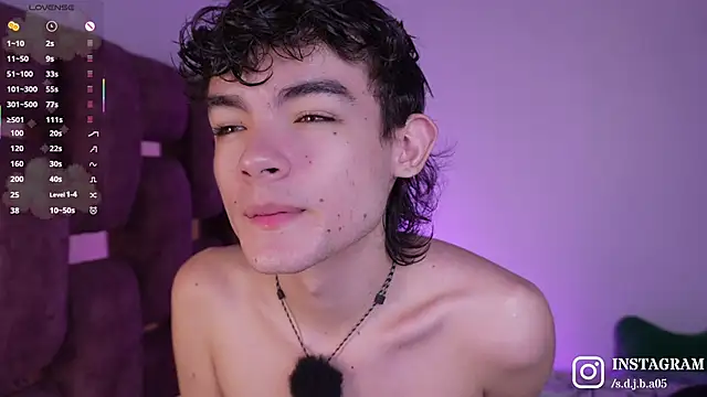 Angelo 018 online show from April 9, 3:19 am