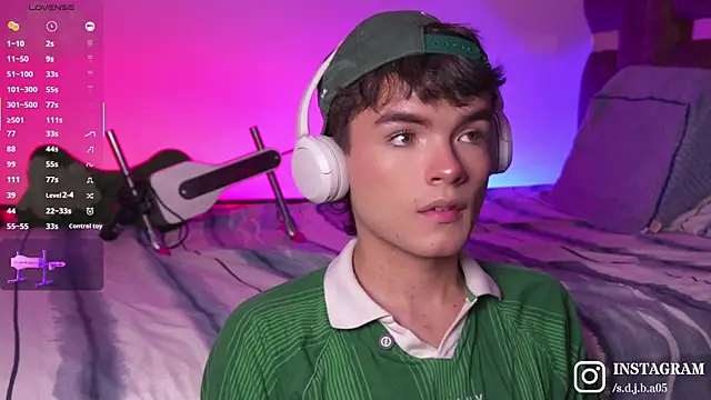 Angelo 018 online show from October 27, 3:18 am