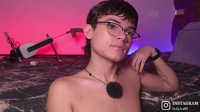 Angelo 018 online show from November 11, 12:33 pm