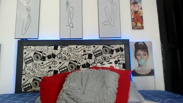 Rihana14 online show from June 2, 8:42 pm