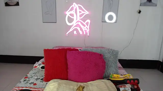 Rihana14 online show from March 18, 11:05 pm