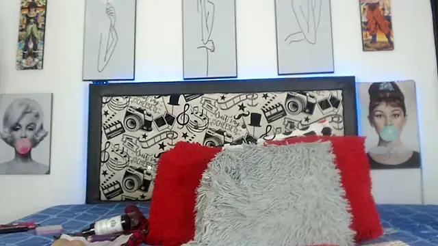 Rihana14 online show from June 1, 8:41 pm