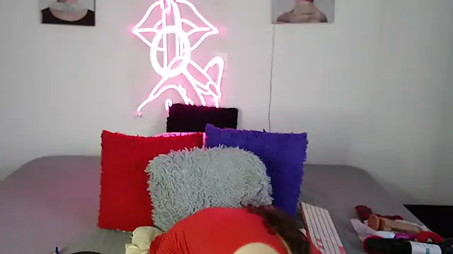 Rihana14 online show from March 9, 10:24 pm