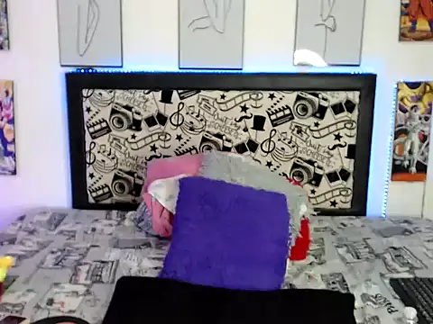 Snapshot of Rihana14 chatting on October 31, 8:38 pm Rihana14 online show from October 31, 8:38 pm