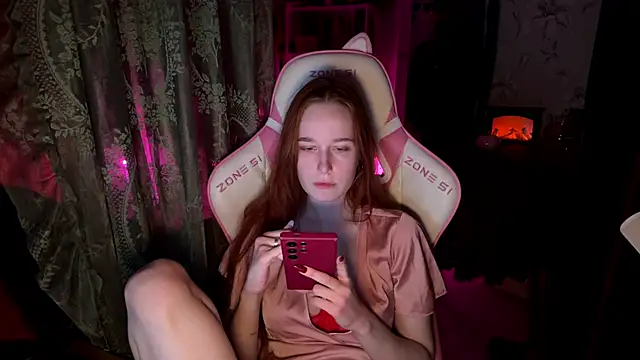 Snapshot of pearl_princess_ chatting on November 30, 12:06 pm pearl princess online show from November 30, 12:06 pm