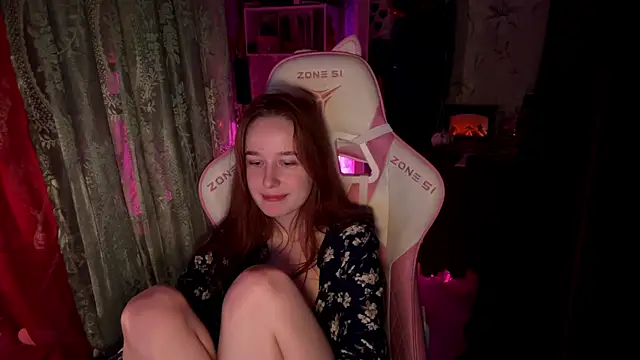 Snapshot of pearl_princess_ chatting on November 15, 11:20 pm pearl princess online show from November 15, 11:20 pm