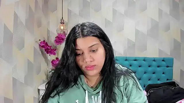 LindaBreeS online show from September 28, 2:02 pm