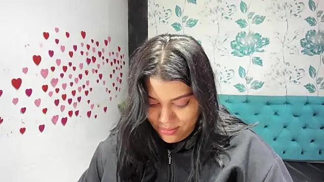 LindaBreeS online show from March 7, 5:06 pm