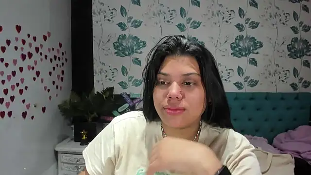 LindaBreeS online show from March 13, 5:39 pm