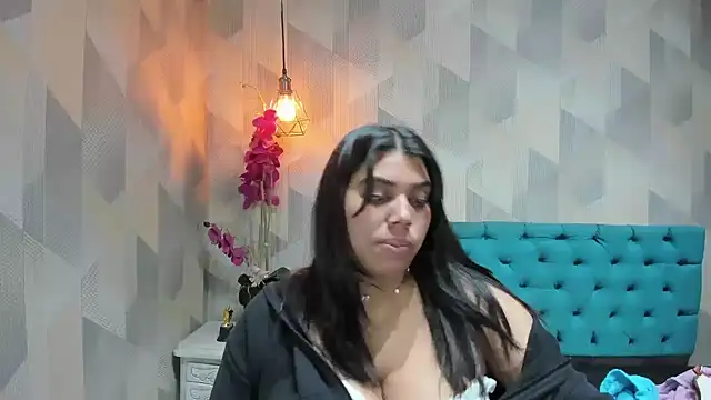 Snapshot of LindaBreeS chatting on February 28, 10:09 pm LindaBreeS online show from February 28, 10:09 pm