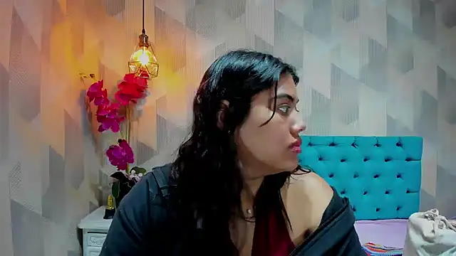 LindaBreeS online show from March 21, 4:44 pm