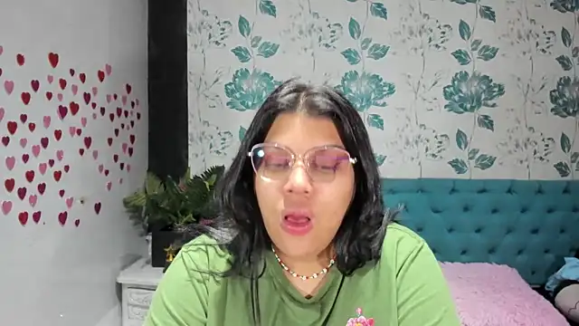LindaBreeS online show from March 16, 12:34 am
