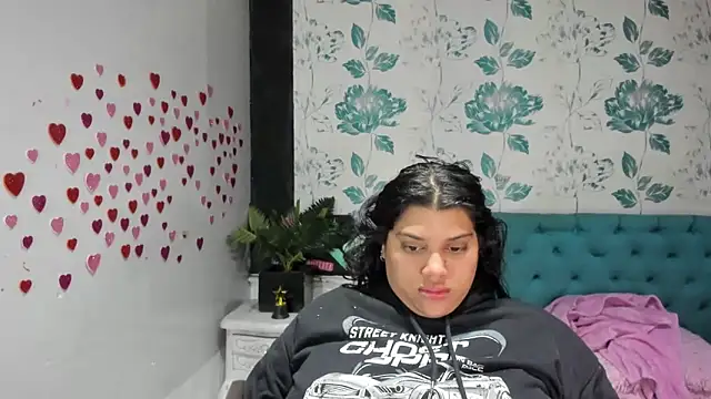 LindaBreeS online show from March 12, 8:41 pm