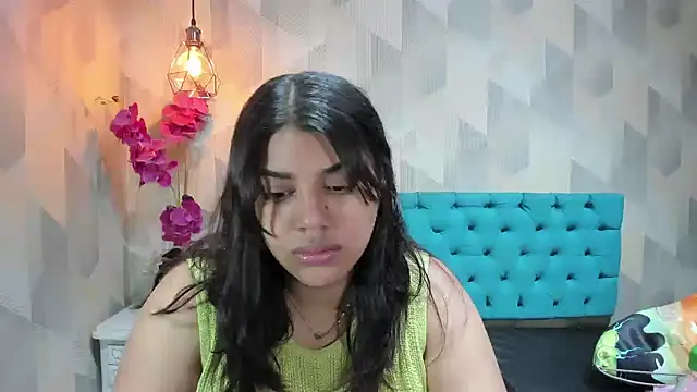 LindaBreeS online show from April 4, 12:34 pm