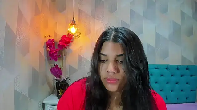 LindaBreeS online show from December 14, 1:49 pm