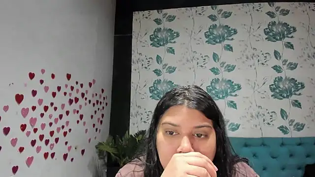 LindaBreeS online show from March 22, 3:20 pm