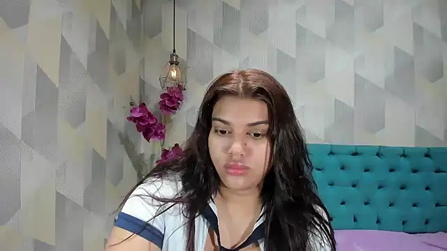 LindaBreeS online show from September 18, 12:41 pm