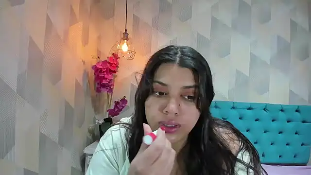 LindaBreeS online show from June 10, 12:28 pm