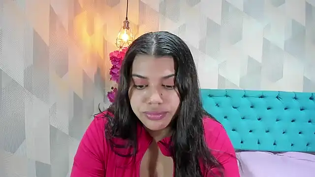 LindaBreeS online show from June 9, 2:18 pm
