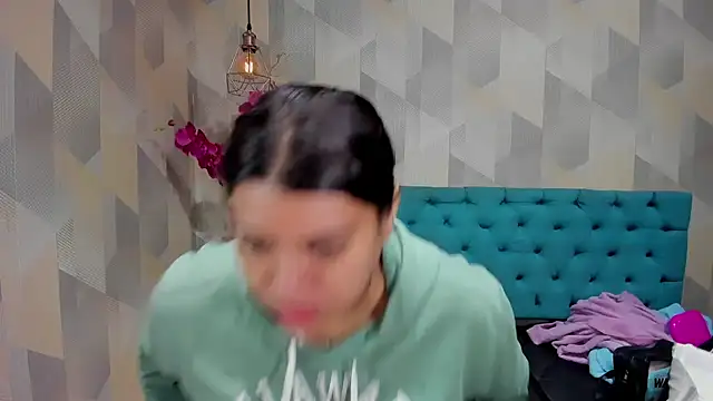 LindaBreeS online show from October 26, 12:38 pm