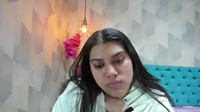 LindaBreeS online show from June 11, 2:25 pm