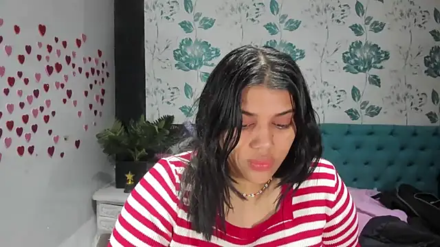 LindaBreeS online show from March 18, 4:39 pm