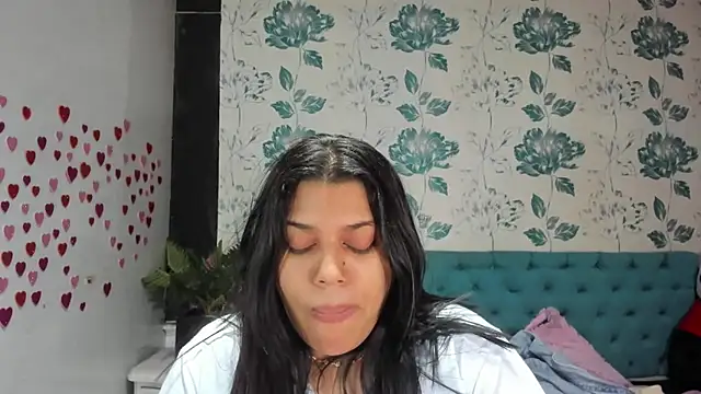 LindaBreeS online show from March 10, 8:45 pm