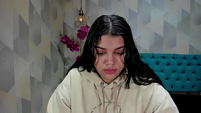 LindaBreeS online show from October 28, 12:04 pm