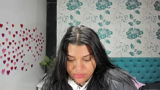 LindaBreeS online show from March 6, 2:40 pm