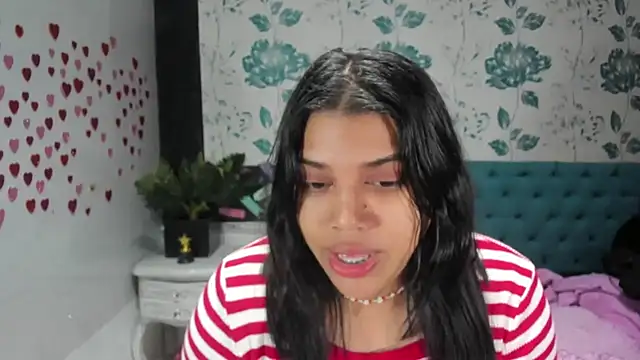 LindaBreeS online show from March 18, 7:44 pm