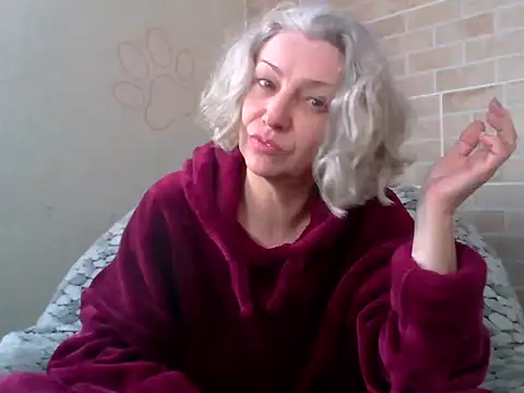 Lorie Carrie online show from February 12, 12:16 pm