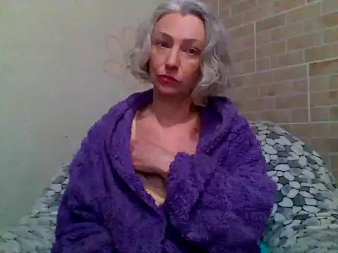 Lorie Carrie online show from February 6, 3:19 pm