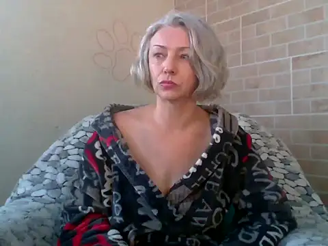 Lorie Carrie online show from January 17, 12:20 pm