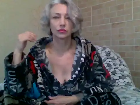 Lorie Carrie online show from November 4, 8:40 am