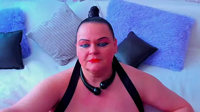 Snapshot of MilanaBiegert chatting on March 3, 8:41 am MilanaBiegert online show from March 3, 8:41 am