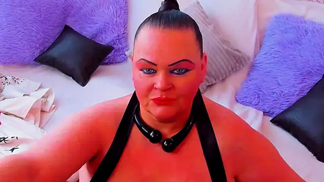 Snapshot of MilanaBiegert chatting on February 21, 7:23 am MilanaBiegert online show from February 21, 7:23 am