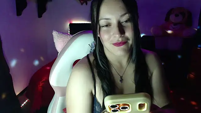 Allisonnlopez online show from March 27, 8:21 pm